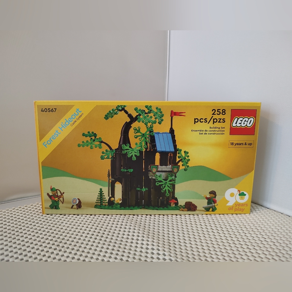 Lego Forest Hideout Castle System 40567 NWT Building Toy Set